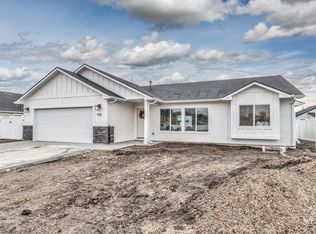 928 Sierra St, Vale, OR 97918
