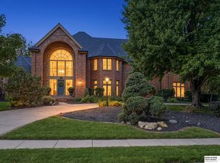 754 N 164th St, Omaha, NE 68118