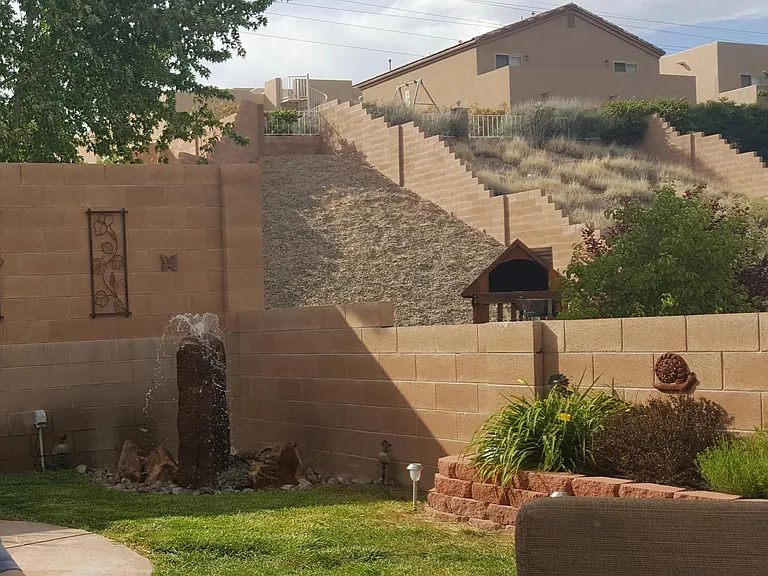 8204 Wolverine Dr NW — Photo 27
