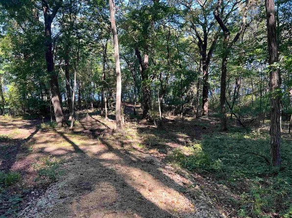 W6204 Lakeview Dr N, Markesan, WI 53946