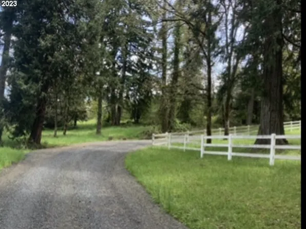 Lazy E, Creswell, OR 97426