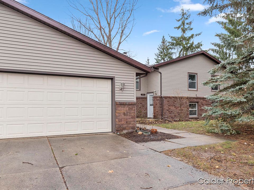 1st image of 4690-4692 Stauffer Ave SE