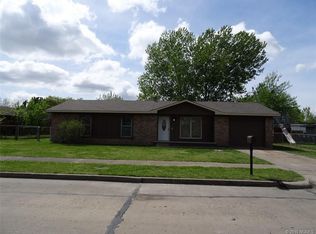 304 N Oklahoma St, Pryor, OK 74361
