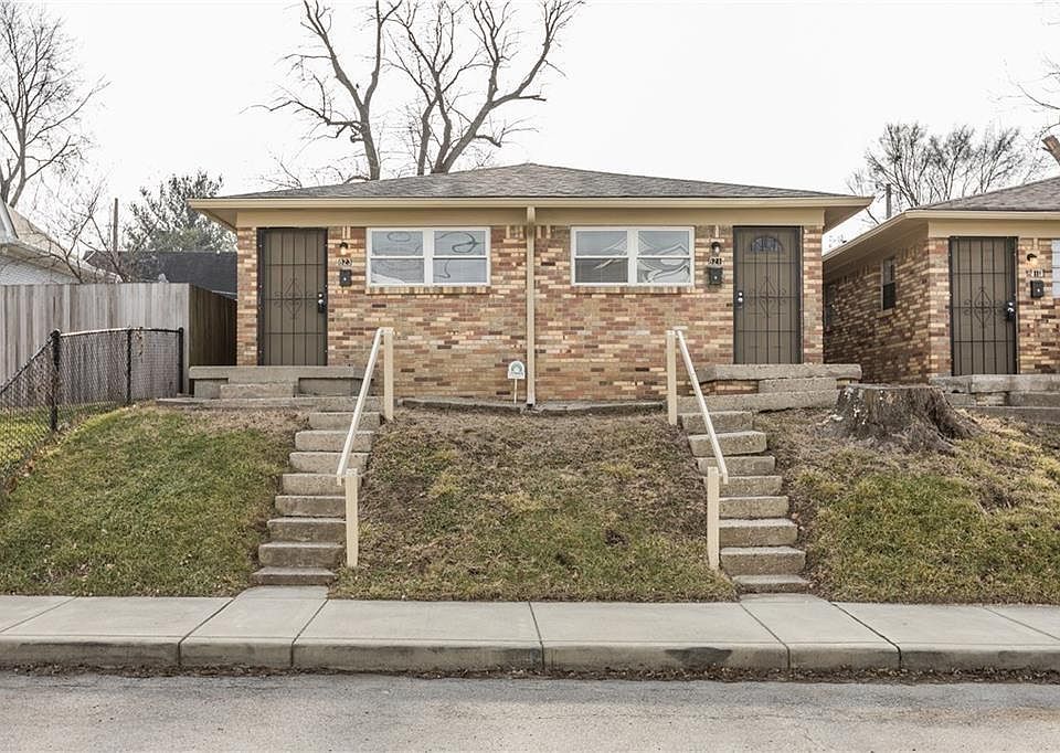 1st image of 821/823 E Iowa St