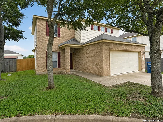 4 bed, 2.5 bath, 2176 sqft, $2,200 — Photo 2