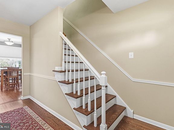 4th image of 205 Marlboro Rd