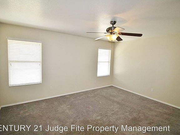 5th image of 106 Franklin Ct