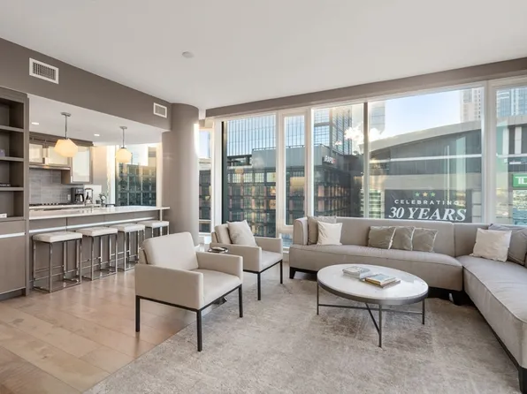 100 Lovejoy Wharf Unit 11D, Boston, MA 02114