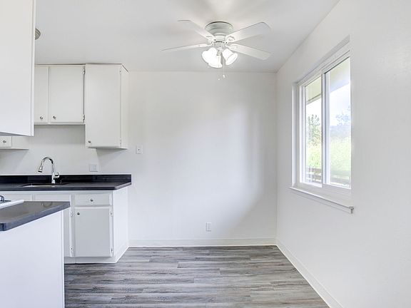 5th image of 83 Pixley Ave #3