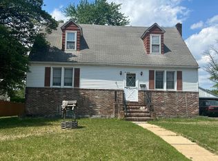 321 W Center Ave, Maple Shade, NJ 08052
