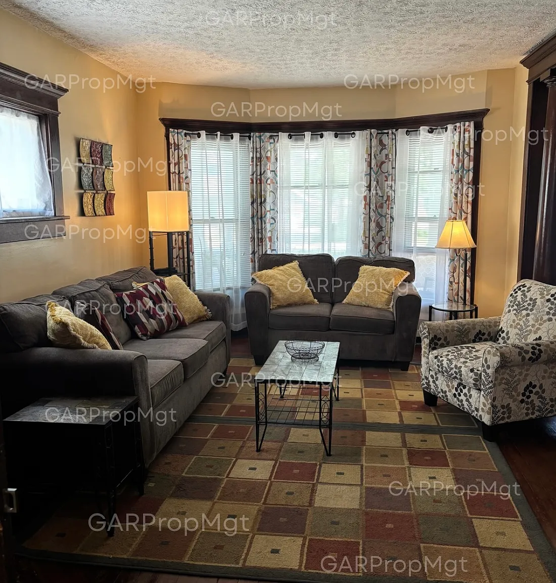 4 bed, 1448 sqft, $1,400 — Photo 2