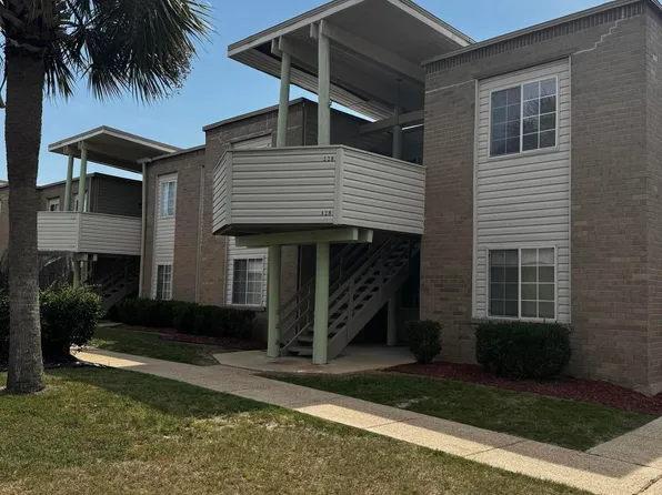 245 McDonnell Ave APT 228, Biloxi, MS 39531