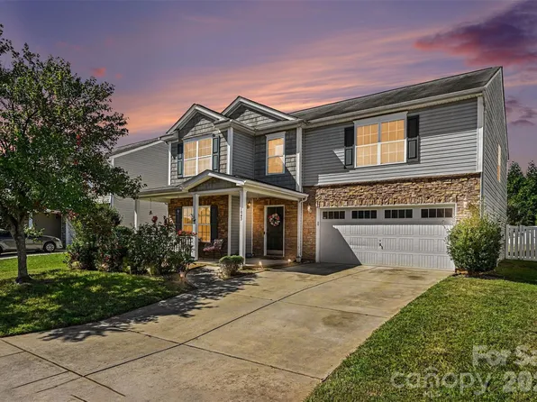 1043 Bent Branch St, Gastonia, NC 28054
