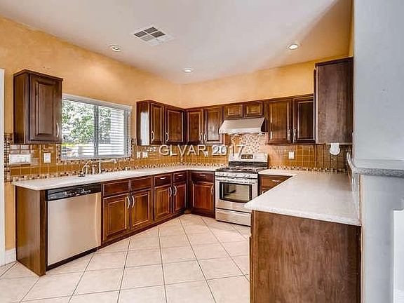 4th image of 10434 Kepler Cascades St