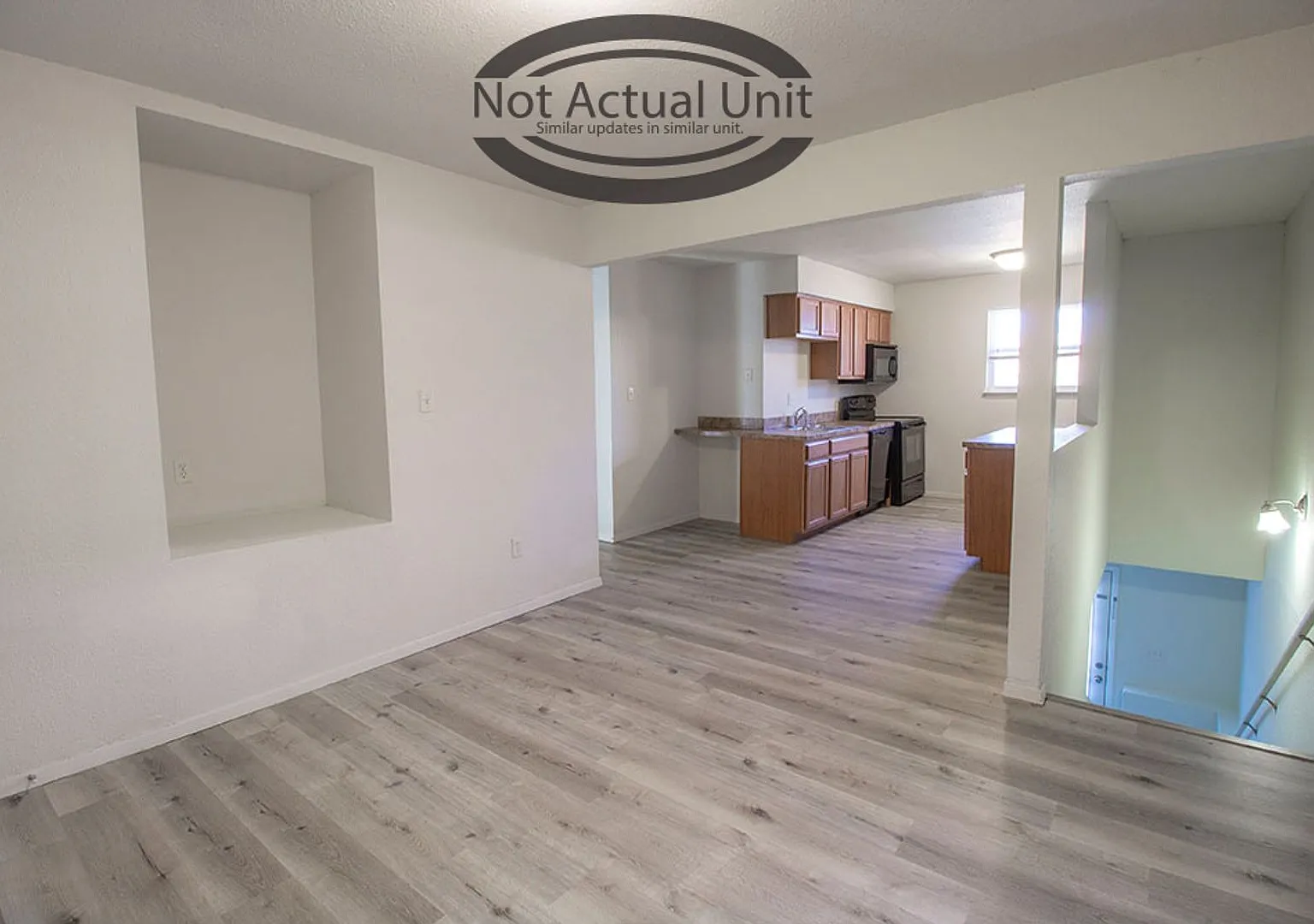 Central 4 bedroom Duplex — Photo 4