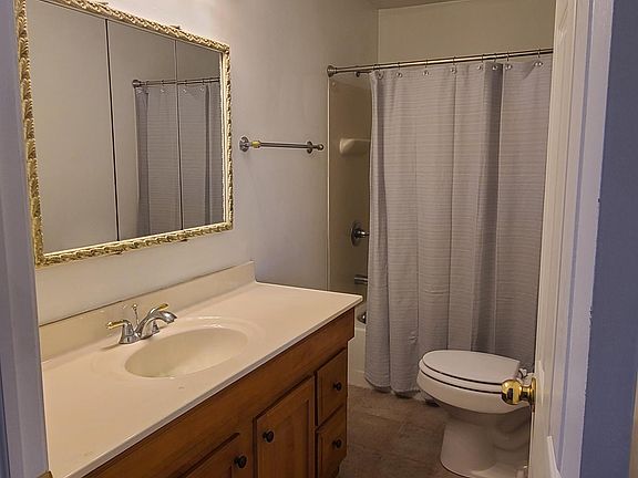 Main bathroom