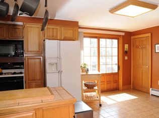 6 Thorndike Rd, North Andover, MA 01845