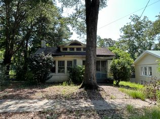 1603 N 5th Ave, Laurel, MS 39440