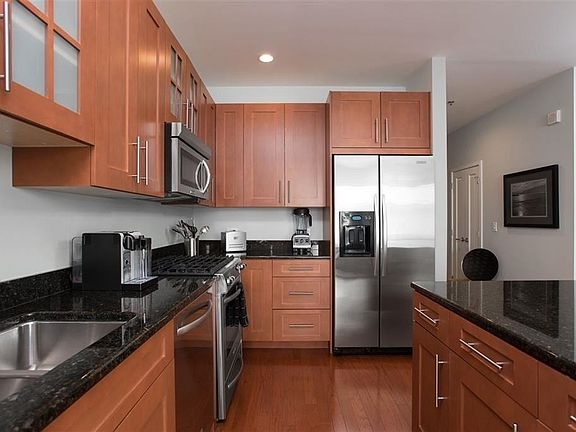 5th image of 1125 Maxwell Ln APT 1217