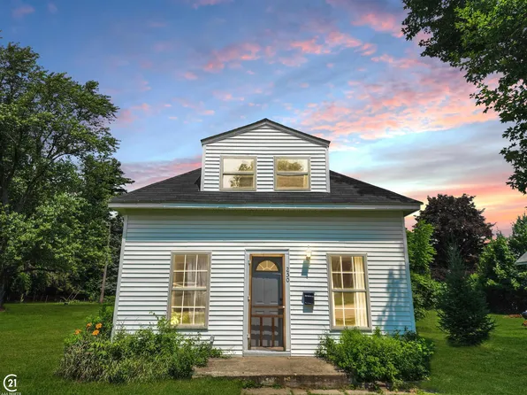 250 W 6th St, Imlay City, MI 48444