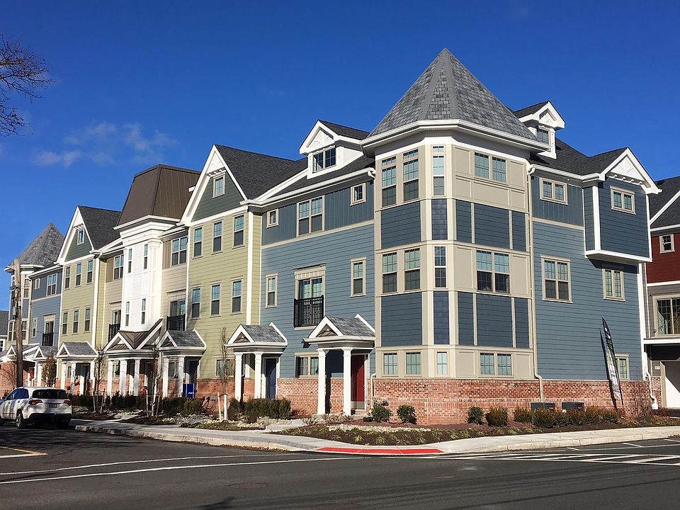 1st image of 1 2nd St #959