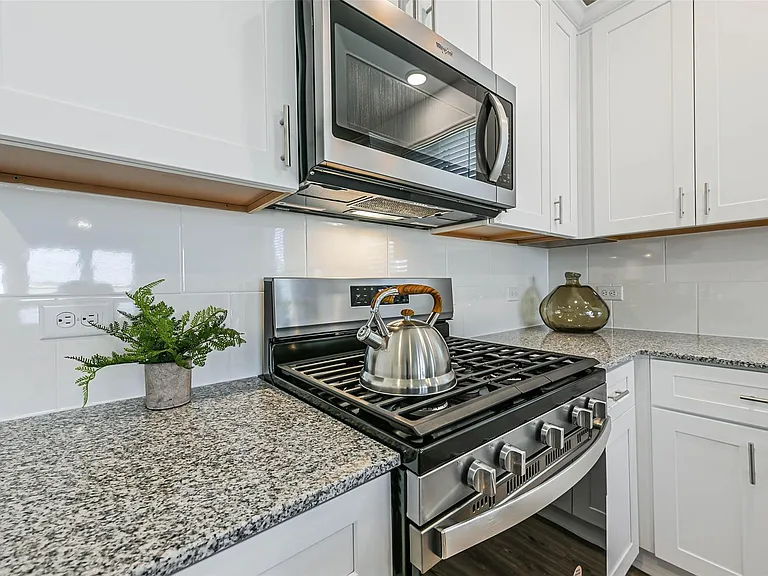3075 Clydesdale Dr — Photo 15