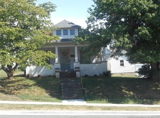 405 W Market St, Salem, IN 47167