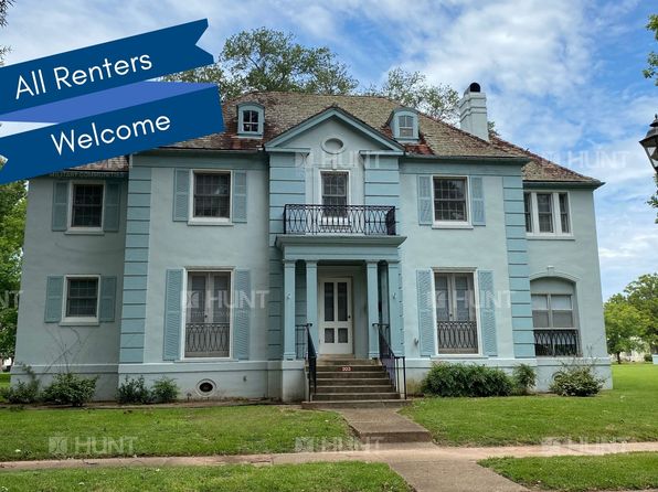 203 Chennault Ave