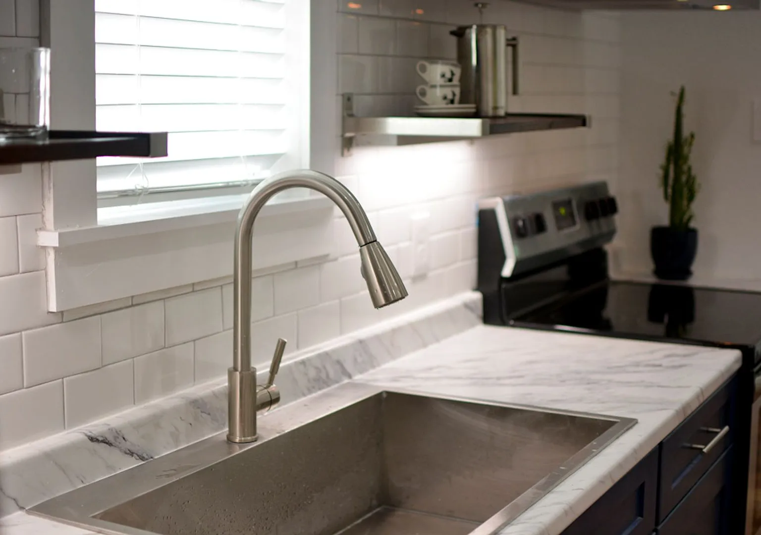 Renovated 2-Bedroom Bungalow Near San Pedro Park! — Photo 4