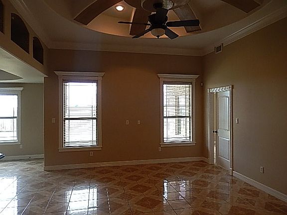 4th image of 3706 Oregon Dr