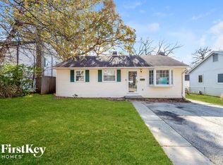 419 Emerson Ln, Mundelein, IL 60060