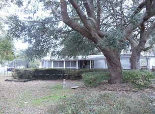 104 Bayshore Dr, Swansboro, NC 28584