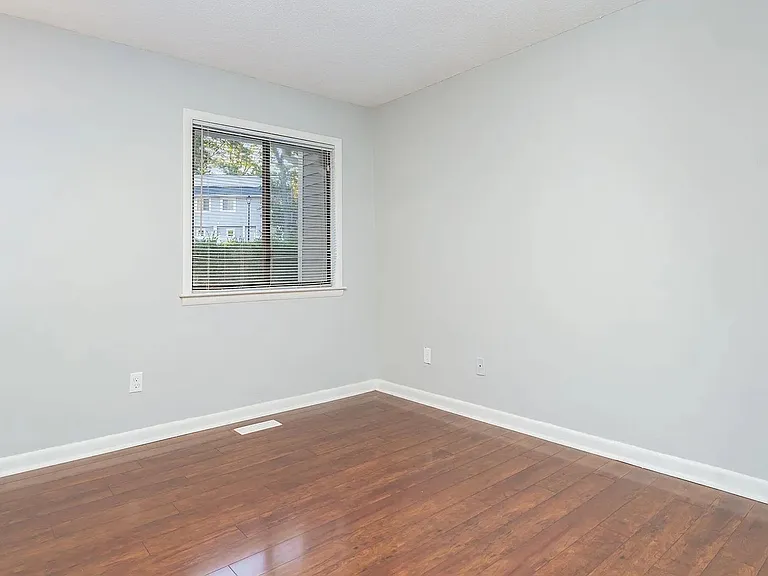 7320 Sandy Creek Dr — Photo 5