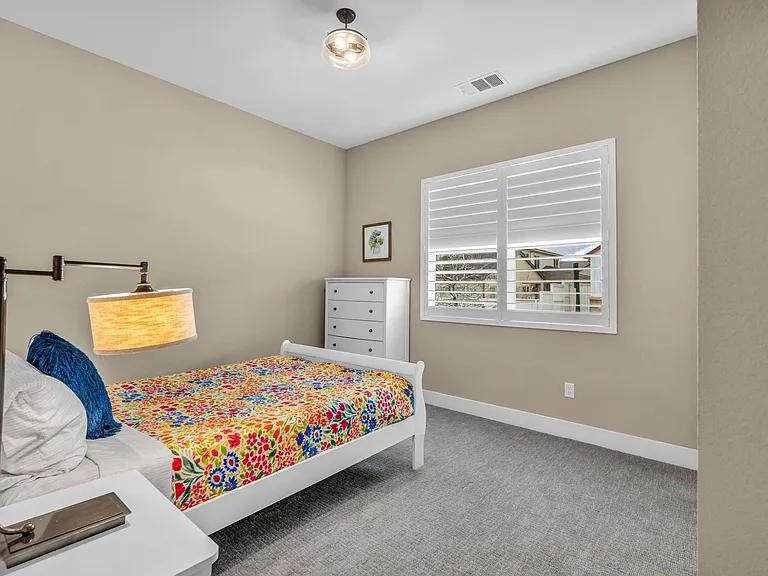 619 Camargue Trl — Photo 42