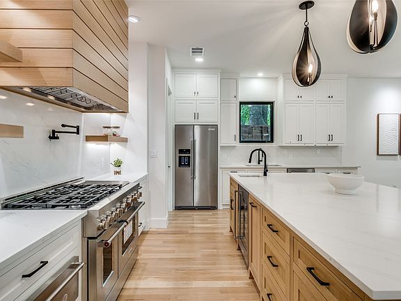 5th image of 8419 Craighill Ave