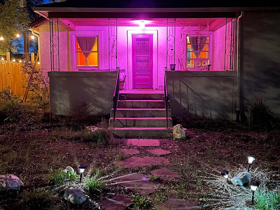 2418 E Uintah St