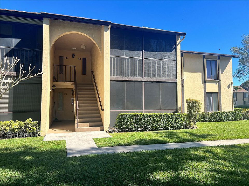 1st image of 822 Sky Pine Way #E2