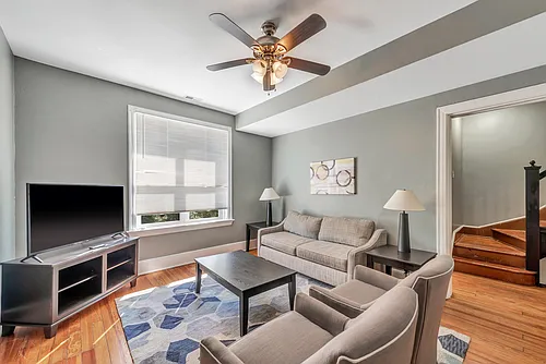 2107 Russell Blvd #2E Photo 1