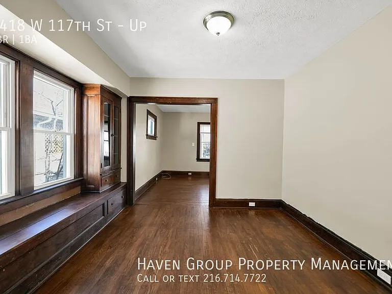 3418 W 117th St #UP — Photo 9