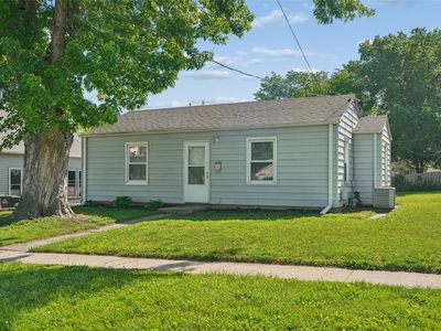 3305 E 13th St, Des Moines, IA, 50316
