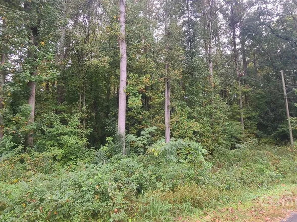 Wildwood Ln, Troy, NC 27371