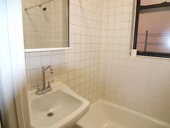 Rented by Nachman Weingarten, LREB