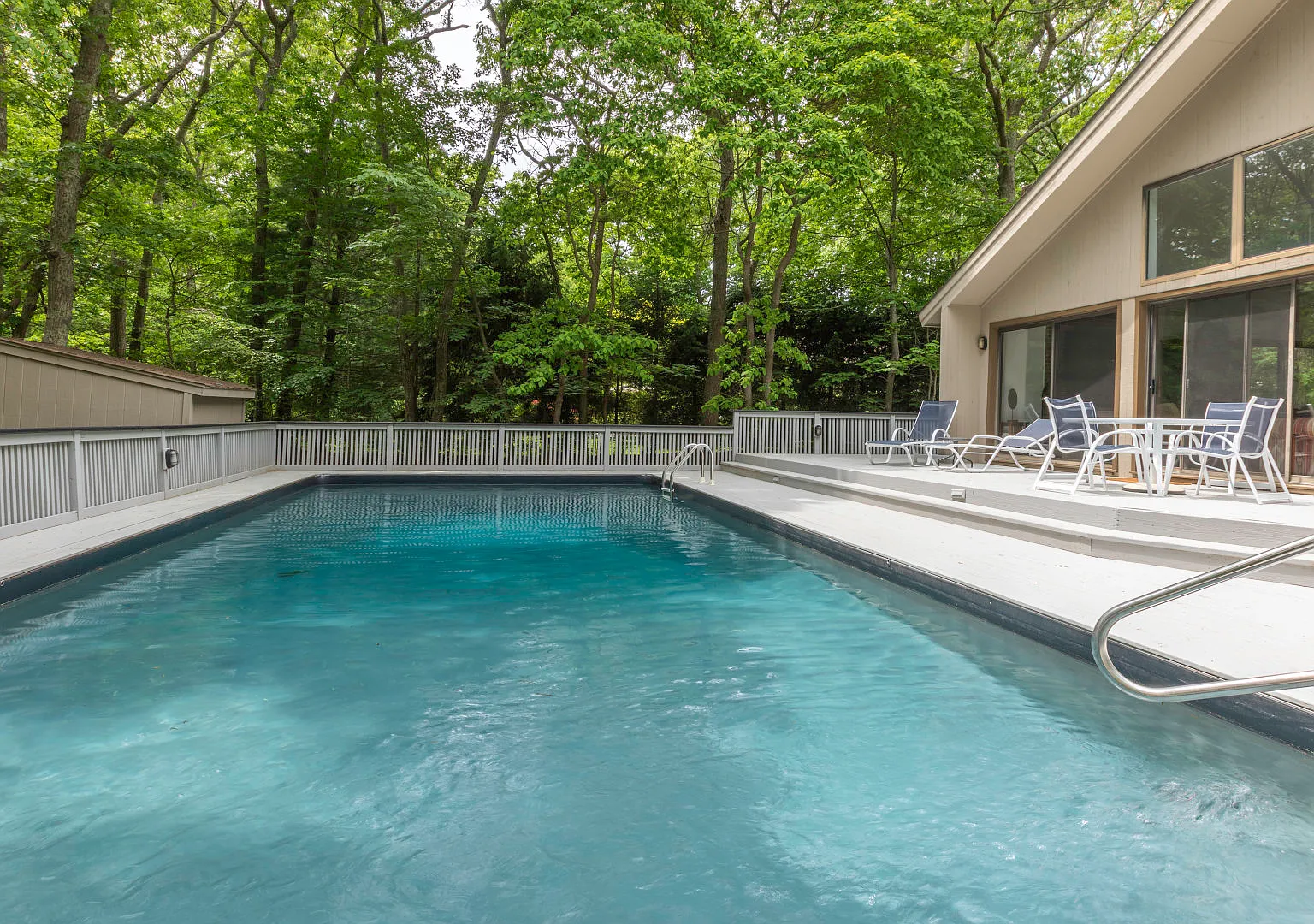 Newly Renovated East Hampton Home with Private Heated Pool — Photo 3