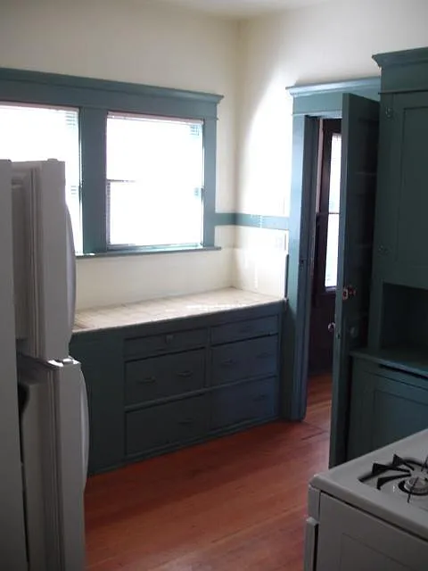 2 bed, 1000 sqft, $1,395 — Photo 3