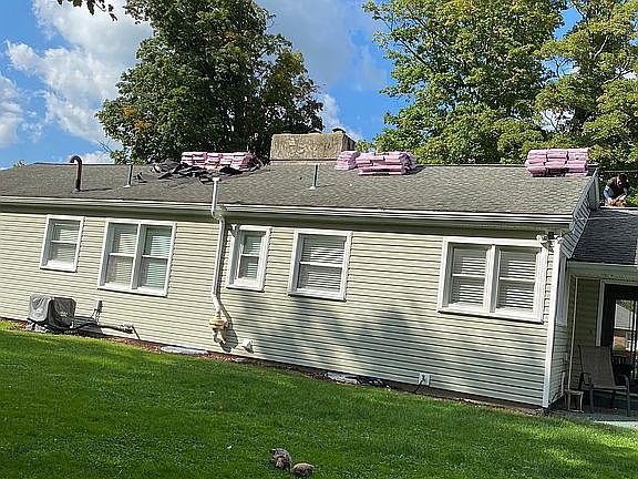 2nd image of 472 E South St