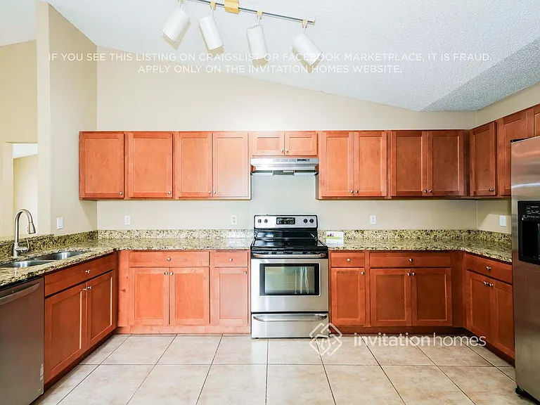 12305 Huckleberry Ct — Photo 6