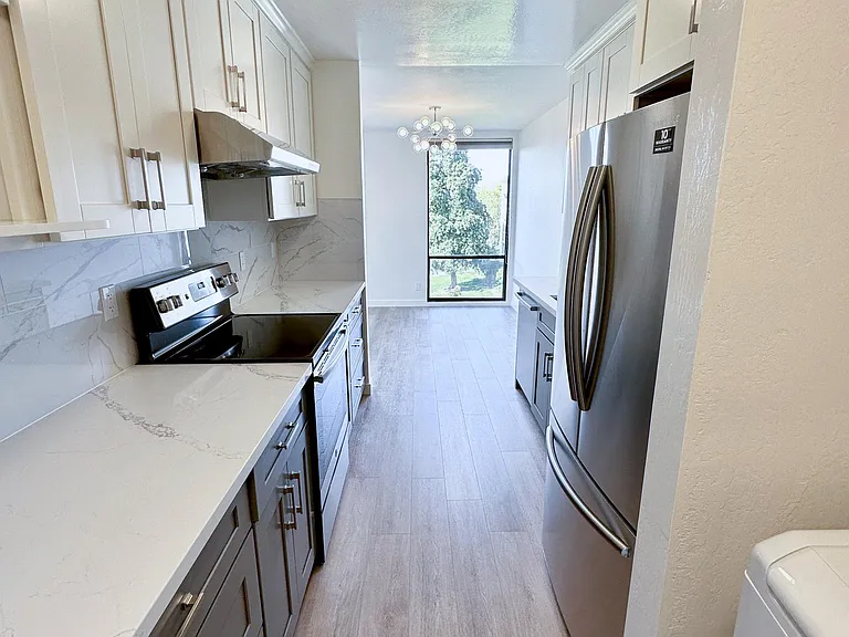 1170 Foster City Blvd #315 — Photo 6