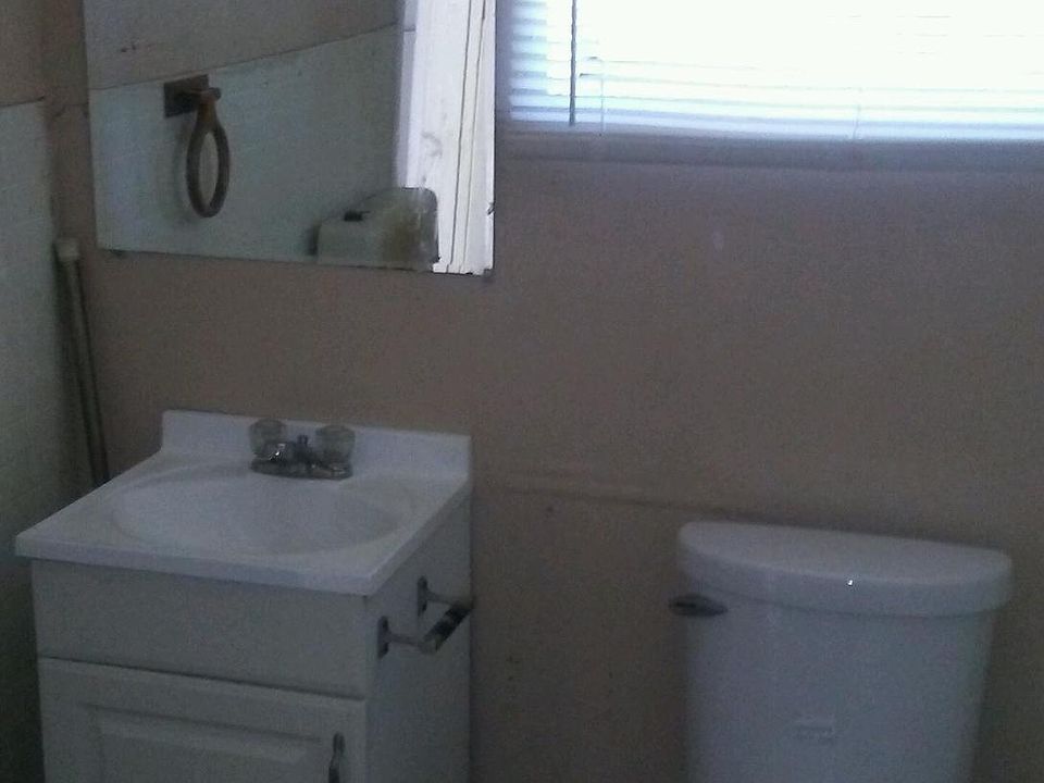 2nd image of 1317 11th St APT 2