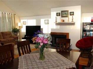 3 Lemon Ln #3, Ridgefield, CT 06877