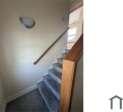 2 bed, $1,712 — Photo 4